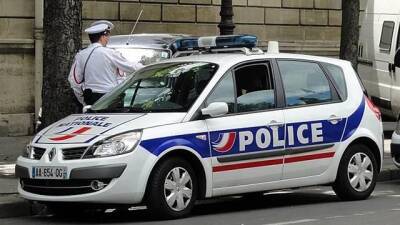 Полиция Парижа начала пресекать акцию автомобилистов против санитарных ограничений - trend.az - Франция - Париж - Twitter