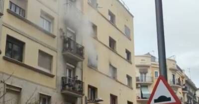 В отеле Барселоны шесть человек пострадали во время пожара - ren.tv - Испания - Барселона