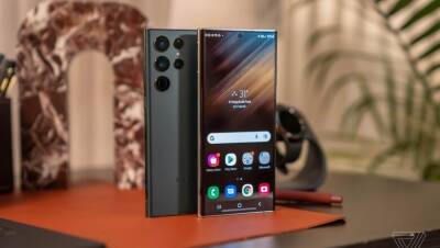 Новые смартфоны "Самсунга" продаются в России из расчета 100 рублей за доллар - newsland.com - Россия - США