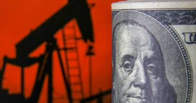 Марк Гойхман - Цена на нефть превысила $96 за баррель впервые с 2014 года - ren.tv - Лондон