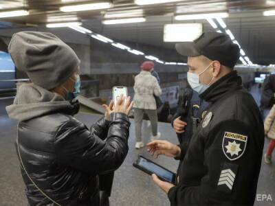 В Украине впервые за три недели заболели COVID-19 меньше 20 тыс. человек за сутки - gordonua.com - Украина - Киев