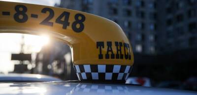 У Києві таксисти вийшли на мітинг з вимогою підняти тарифи - thepage.ua - Украина