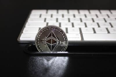 За найденную ошибку в Ethereum хакер получил рекордное вознаграждение в $2 млн. Она позволяла создавать бесконечное количество токенов - itc.ua - Украина