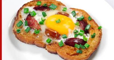 30 минут на кухне: жаренные на сковороде бутерброды с яйцом и колбасой - profile.ru