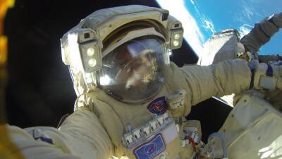 Джаред Айзекман - Иван Бабурин - Космический турист впервые совершит выход в открытый космос - newdaynews.ru - США - Вашингтон - шт.Флорида