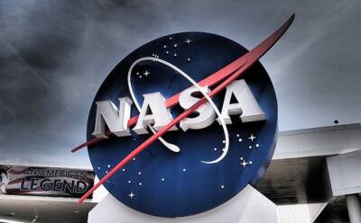 Илон Маск - Илон Маск - Джонатан Макдауэлл - NASA бьет тревогу из-за тысячи интернет-спутников компании Маска - obzor.lt