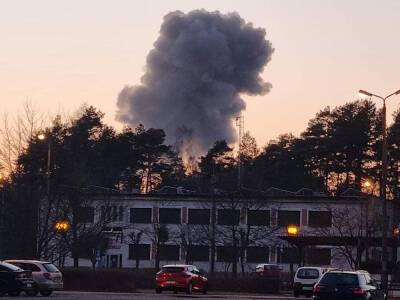 Мощный взрыв прогремел на фабрике по производству динамита в Польше - tvc.ru - Польша