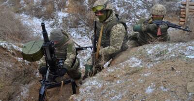Российские террористы трижды нарушили “тишину” на Донбассе: ранен бойец ООС - prm.ua - Россия - Украина