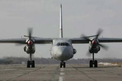 Самолет Ан-26 с пассажирами на борту совершил аварийную посадку под Иркутском - nakanune.ru - Хабаровский край - Иркутск
