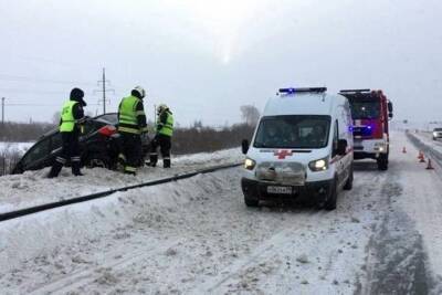 На трассе рядом с Архангельском водитель умер от приступа прямо за рулём - arh.mk.ru - Архангельск