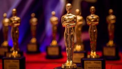 Кевин Харт - Эми Шумер - Джеймс Киммел - Стали известны ведущие церемонии вручения премии «Оскар-2022» - 5-tv.ru