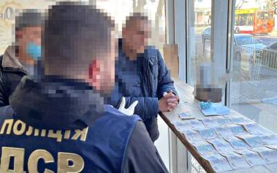 Налоговики организовали мошенническую схему на Одесчине: деньги получали в несколько этапов - politeka.net - Украина - Одесская обл.