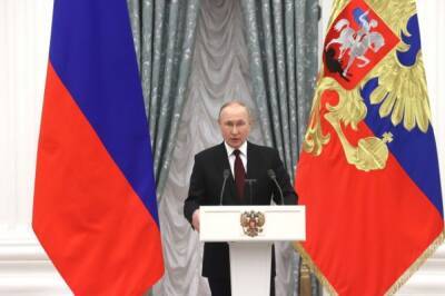 Владимир Путин - Дмитрий Песков - Джо Байден - Песков: Путин иногда шутит по поводу заявлений о планах напасть на Украину - aif.ru - Россия - США - Украина - Киев