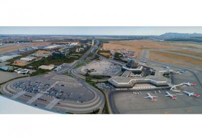 Гейдар Алиев - Азербайджанские аэропорты обслужили около 300 тысяч пассажиров в январе - trend.az - Россия - Украина - Англия - Израиль - Грузия - Белоруссия - Турция - Германия - Саудовская Аравия - Эмираты - Азербайджан - Катар - Кувейт - Бахрейн