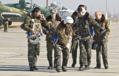 Уильям Тейлор - Forbes: летчики массово увольняются из рядов ВВС Украины - sharij.net - США - Украина - Киев