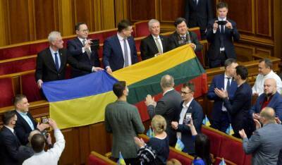 Литовский депутат объявил Украину неполноценно независимой - politnavigator.net - Россия - Украина - Киев - Литва