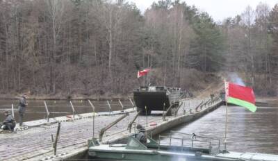 В Беларуси неожиданно появился понтонный мост через реку в 4 км от Украины - agrimpasa.com - Украина - Белоруссия