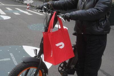 Ян Шебалин - Взлет DoorDash и рост киберпреступности: новости к утру 17 февраля - smartmoney.one - Россия - Англия - Reuters