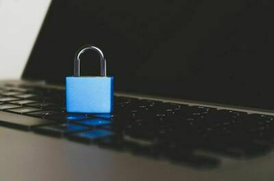 Антон Горелкин - Иностранцам хотят ограничить использование центров обработки данных - pnp.ru