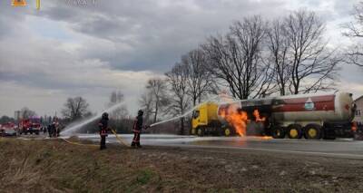 В Ивано-Франковской области второй день горит цистерна с газом - kp.ua - Украина - Ивано-Франковская обл. - Запорожье