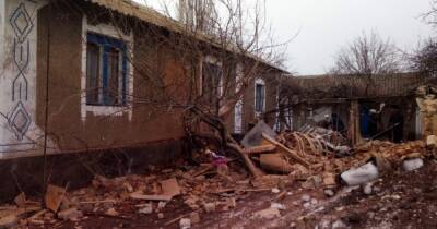 Оккупанты обстреляли Врубовку в Луганской области: попали в лицей и повредили жилые дома - prm.ua - Украина - Луганская обл.