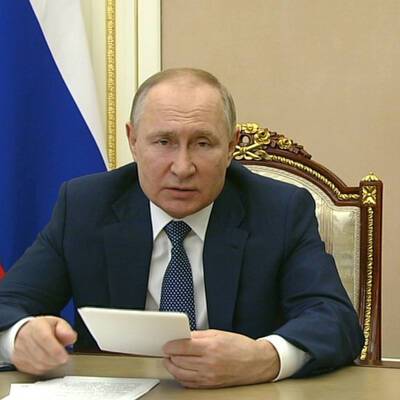 Владимир Путин - Рост реальных доходов россиян в 2022-м году должен составить как минимум 2,5% - radiomayak.ru