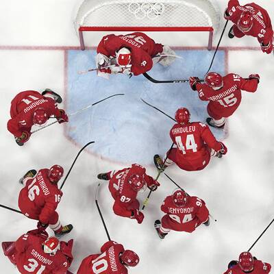Российские хоккеисты сегодня сыграют в 1/2-финальном матче со сборной Швеции - radiomayak.ru - Россия - Швейцария - Швеция - Чехия - Дания - Пекин
