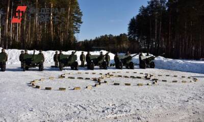 Полина Зиновьева - Уральские военные поддержали олимпийскую команду РФ рисунком из 76-мм гильз - fedpress.ru - Россия - Екатеринбург