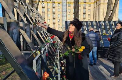 Депутаты “ЕС” почтили память Героев Небесной Сотни - prm.ua - Россия - Украина - Киев