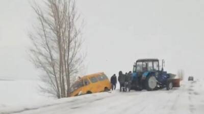 В Наровчатском районе школьный автобус слетел в кювет - penzainform.ru - Пензенская обл.