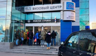 Карт-бланш на обдирательство. Визовые центры в России навязывают новые поборы - newizv.ru - Россия
