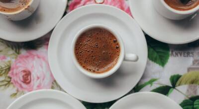 Ученые: кофе без сахара замедляет процесс старения - abnews.ru - Лондон - Венгрия