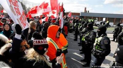 Джастин Трюдо - В канадской столице задержали более 100 человек протестующих - newsland.com - Канада - Оттава - Протесты