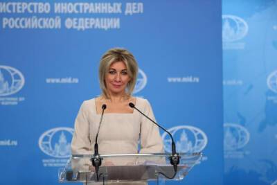 Владимир Путин - Мария Захарова - Олаф Шольц - Захарова пообещала направить Германии данные о массовых захоронениях в Донбассе - mk.ru - Россия - Вашингтон - Германия