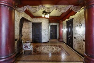 Квартиру за 23 млн рублей в античном стиле выставили на продажу в Новосибирске - sib.fm - Новосибирск - с. Фото