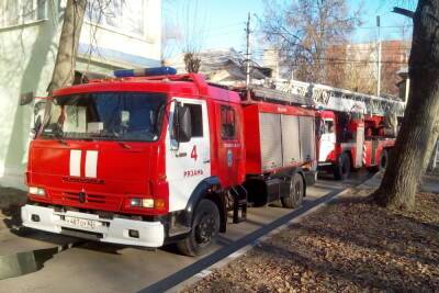 В Рязани пожарные выезжали на вызов из-за забытой на плите еды - rzn.mk.ru - Рязань