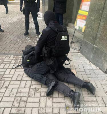 Поліція затримала псевдородича міністра внутрішніх справ за «продаж» посади у відомстві - thepage.ua - Украина - Росія