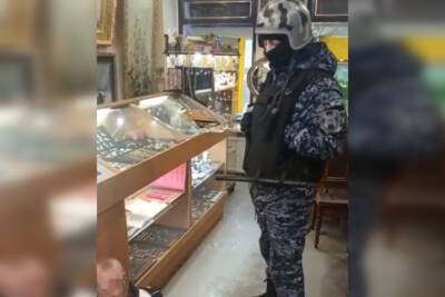 Виктор Золотов - Сотрудники Росгвардии предотвратили ограбление ломбарда на Ленина - spb.mk.ru - Ленинградская обл. - Санкт-Петербург
