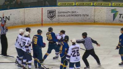 Хоккеисты устроили потасовки на матче «Дизелиста» и «Олимпии» - penzainform.ru