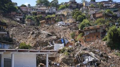 Жаир Болсонару - В Бразилии количество жертв паводка увеличилось до 152 человек - runews24.ru - Рио-Де-Жанейро - Бразилия