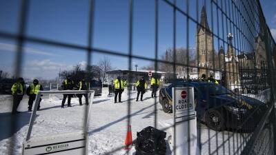 Джастин Трюдо - Протесты канадских дальнобойщиков: полиция берёт под контроль центр Оттавы - ru.euronews.com - Россия - Украина - Израиль - Германия - Канада - Оттава