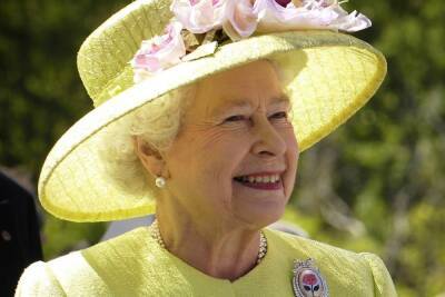 Елизавета II - принц Чарльз - Елизавета Королева - принц Эндрю - Королева Елизавета II заразилась коронавирусом - mk.ru - Англия