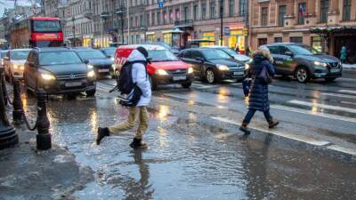 Водителям в России объяснили, как избежать аквапланирования на мокрых дорогах - inforeactor.ru - Россия