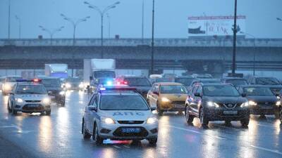 Движение на юге МКАД перекрыли из-за ДТП с двумя автомобилями - iz.ru - Москва - Израиль - Ивановская обл.