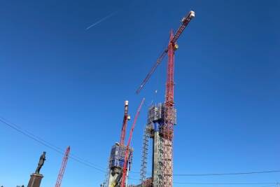 Крановщика с инсультом сняли с крана при строительстве моста в Новосибирске - novos.mk.ru - Новосибирск