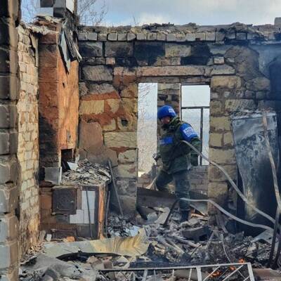 Денис Пушилин - Леонид Пасечник - Украинские силовики обстреляли еще три жилых дома в ЛНР - radiomayak.ru - Россия - Украина - ДНР - ЛНР