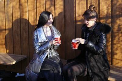 королева Марья - Учёные выяснили, сколько чашек кофе в день помогают продлить жизнь - govoritmoskva.ru - Лондон - Будапешт