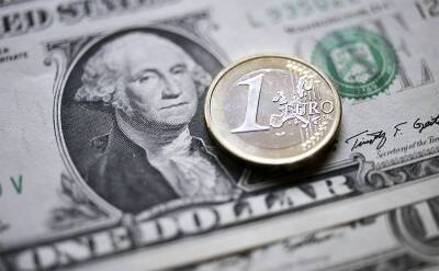 Курс валют сегодня: доллар и евро устроили дикие скачки - svpressa.ru
