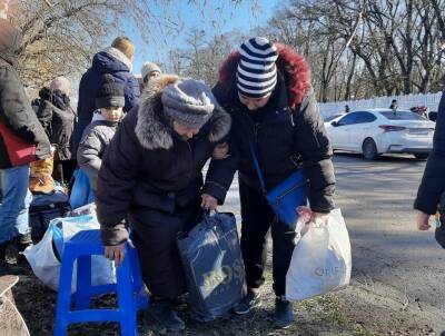 В Петербурге и Ленобласти готовятся к встрече беженцев с Донбасса - znak.com - Украина - Ленинградская обл. - Санкт-Петербург - ДНР - Ростовская обл. - ЛНР