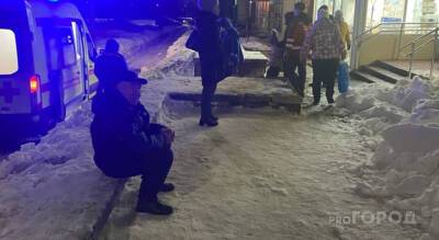 СК и прокуратура разберутся в падении снега на мать с детьми, мнение высказал и Николаев - pg21.ru - Россия - респ. Чувашия - Чебоксары